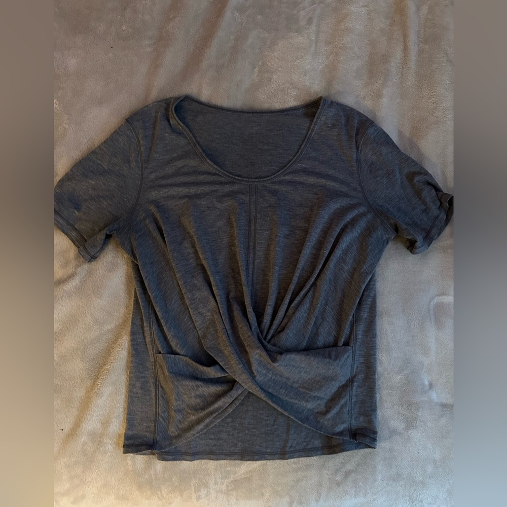 Lululemon Tshirt